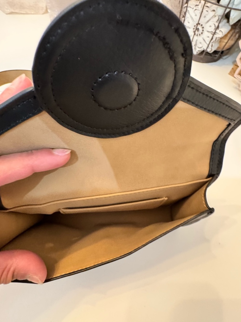 Michael Kors Black Leather S/M belt with Pouch - Picture 4 of 9